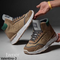 كوتش Valentino